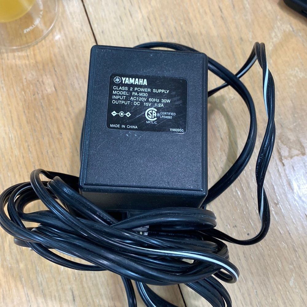 Yamaha class 2 power supply model PAM30 AC 120V 60 HZ 30 W keyboard powe…